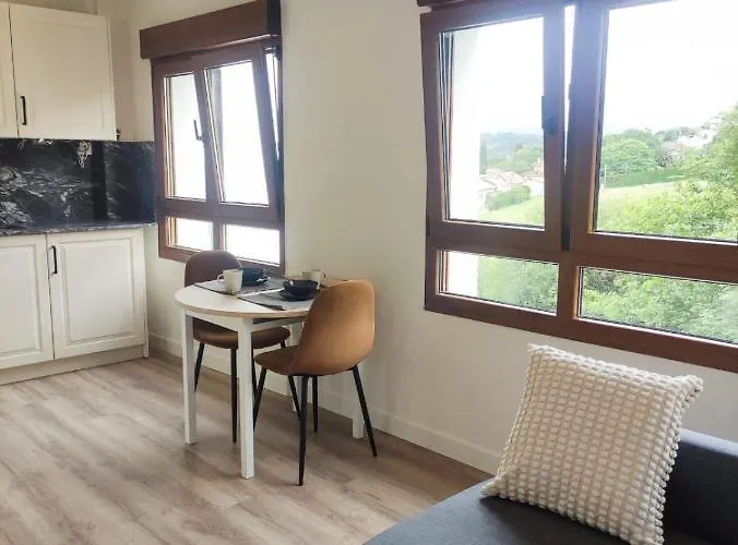 Digital Nomad Paradise - Garaje/pc Monitor Appartement Salinas (Castrillon)